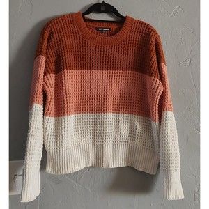 Steve Madden  Sweater   Crochet  Women Size M ,Polyester  ,long Sleeve.